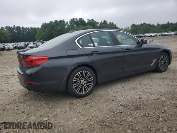 2019 BMW 5 Series 530i xDrive z VIN WBAJA7C59KG910013, wystawiony jako Copart lot #63036335 z przebiegiem 64 269 mil mil oraz Szkoda całkowita • Salvage title. Historia ofert i sprzedaży dostępna na DreamBid. Obrazek 3.