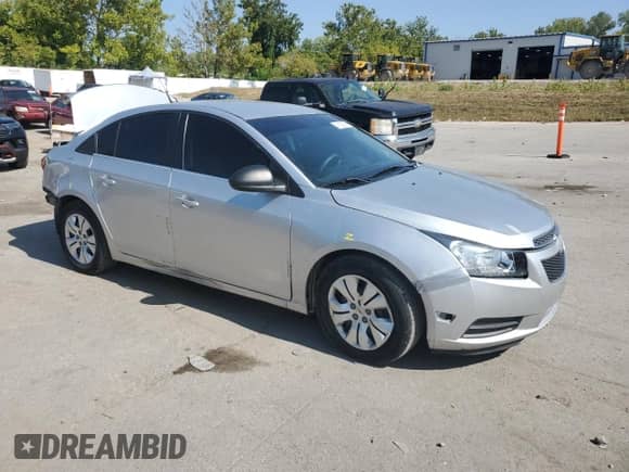 2012 Chevrolet Cruze LS с VIN 1G1PC5SH9C7402268, выставлен на аукционе Copart как лот 71603835 с пробегом 172 283 миль миль и Списание • Salvage title. История ставок и продаж доступна на DreamBid. Изображение 4.