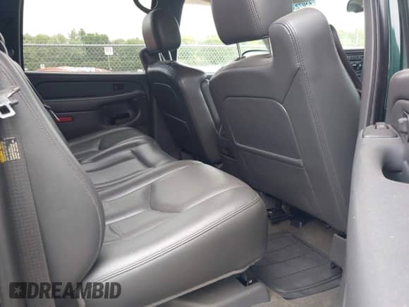 2005 Chevrolet Silverado 1500 Z71 with VIN 2GCEK13T651331737, listed as a IAAI auction lot 43072324 with 151,047 mi miles and . Bid and sale history available at DreamBid. Image 8.