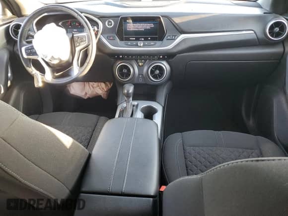 2019 Chevrolet Blazer z VIN 3GNKBBRA6KS583168, wystawiony jako Copart lot #42562645 z przebiegiem 32 488 mil mil oraz Nie do naprawy • Non repairable. Historia ofert i sprzedaży dostępna na DreamBid. Obrazek 8.