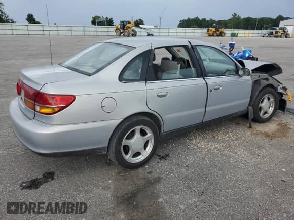 2000 Saturn LS with VIN 1G8JU52F1YY638126, listed as a Copart auction lot 68374705 with Not provided miles and Salvage title. Bid and sale history available at DreamBid. Image 3.