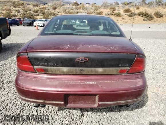 1997 Chevrolet Monte Carlo with VIN 2G1WX12X8V9282870, listed as a Copart auction lot 74389364 with 104,425 mi miles and Salvage title. Bid and sale history available at DreamBid. Image 6.