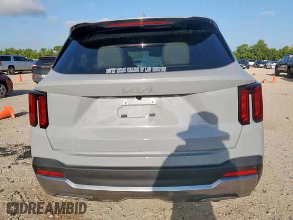 2025 Kia Sorento EX с VIN 5XYRH4JF3SG324230, выставлен на аукционе Copart как лот 68742065 с пробегом 5 489 миль миль и Списание • Salvage title. История ставок и продаж доступна на DreamBid. Изображение 6.