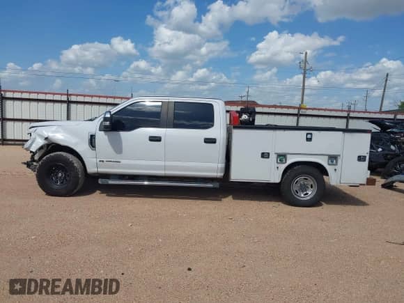 2017 Ford F-250 XL z VIN 1FT7W2AT0HEC53223, wystawiony jako IAAI lot #42635952 z przebiegiem 254 005 mil mil oraz . Historia ofert i sprzedaży dostępna na DreamBid. Obrazek 15.