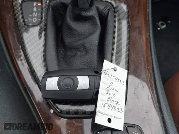 2011 BMW 3 Series 328i с VIN WBADW7C57BE544823, выставлен на аукционе IAAI как лот 42154523 с пробегом 151 091 миль миль и . История ставок и продаж доступна на DreamBid. Изображение 11.