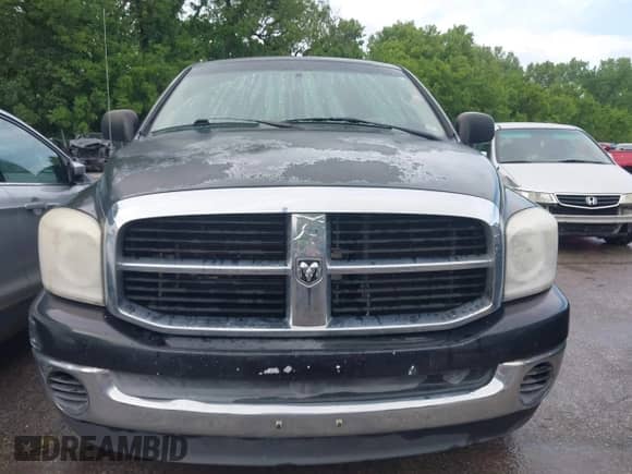 2007 Dodge 1500 SLT z VIN 1D7HU18P67S202084, wystawiony jako IAAI lot #42308989 z przebiegiem 227 266 mil mil oraz . Historia ofert i sprzedaży dostępna na DreamBid. Obrazek 6.