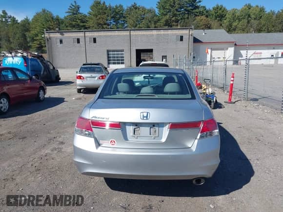 2012 Honda Accord LX с VIN 1HGCP2F32CA139715, выставлен на аукционе IAAI как лот 43277129 с пробегом 163 144 миль миль и . История ставок и продаж доступна на DreamBid. Изображение 17.