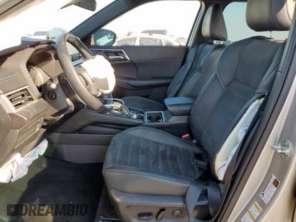 2022 Mitsubishi Outlander SE z VIN JA4J3UA81NZ075584, wystawiony jako Copart lot #80720605 z przebiegiem 44 923 mil mil oraz Szkoda całkowita • Salvage title. Historia ofert i sprzedaży dostępna na DreamBid. Obrazek 7.