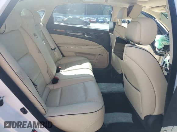 2014 Hyundai Equus Ultimate with VIN KMHGH4JH1EU086952, listed as a Copart auction lot 63856095 with 207,806 mi miles and Salvage title. Bid and sale history available at DreamBid. Image 10.