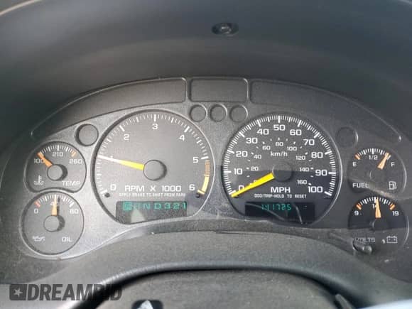 2000 Chevrolet Blazer LT с VIN 1GNCS13W7Y2173339, выставлен на аукционе Copart как лот 65621135 с пробегом 141 725 миль миль и Списание • Salvage title. История ставок и продаж доступна на DreamBid. Изображение 9.