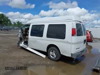 1999 Chevrolet Express с VIN 1GBFG15R7X1064998, выставлен на аукционе IAAI как лот 42255740 с пробегом Не указан миль и . История ставок и продаж доступна на DreamBid. Изображение 3.