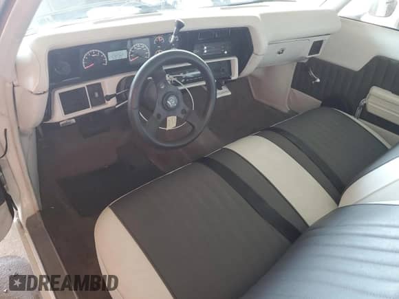 1971 Chevrolet Chevelle с VIN 136371L146864, выставлен на аукционе Copart как лот 68957535 с пробегом 142 247 миль миль и Списание • Salvage title. История ставок и продаж доступна на DreamBid. Изображение 8.