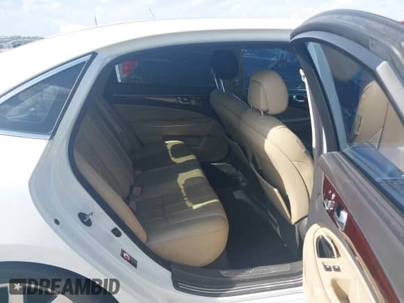 2011 Hyundai Equus Signature с VIN KMHGH4JF2BU041027, выставлен на аукционе IAAI как лот 41891913 с пробегом 139 278 миль миль и . История ставок и продаж доступна на DreamBid. Изображение 8.