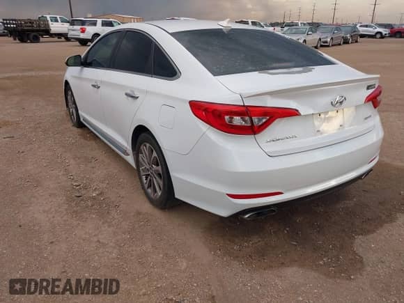 2015 Hyundai Sonata Sport z VIN 5NPE34AF6FH138872, wystawiony jako IAAI lot #43165612 z przebiegiem 180 830 mil mil oraz . Historia ofert i sprzedaży dostępna na DreamBid. Obrazek 3.