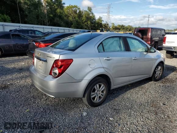 2015 Chevrolet Sonic LT с VIN 1G1JC5SH6F4217736, выставлен на аукционе Copart как лот 85740505 с пробегом 159 960 миль миль и Списание • Salvage title. История ставок и продаж доступна на DreamBid. Изображение 3.