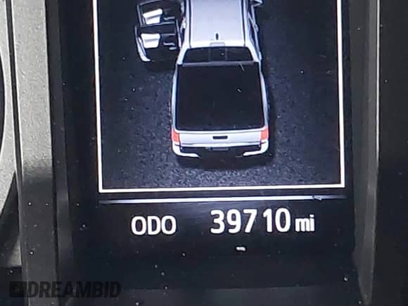2022 Toyota Tacoma SR5 z VIN 3TMDZ5BN1NM121864, wystawiony jako IAAI lot #41724234 z przebiegiem 39 710 mil mil oraz . Historia ofert i sprzedaży dostępna na DreamBid. Obrazek 16.