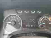 2012 Ford F-150 XL z VIN 1FTFX1CT5CFB71443, wystawiony jako Copart lot #58221045 z przebiegiem 100 985 mil mil oraz Czysty tytuł • Clean title. Historia ofert i sprzedaży dostępna na DreamBid. Obrazek 9.