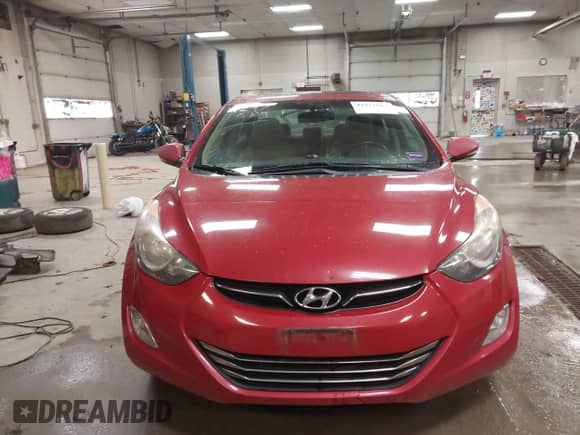 2013 Hyundai Elantra GLS z VIN KMHDH4AE4DU942218, wystawiony jako IAAI lot #42971684 z przebiegiem 107 737 mil mil oraz . Historia ofert i sprzedaży dostępna na DreamBid. Obrazek 14.