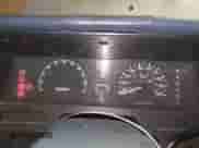 1993 Nissan Frontier z VIN 1N6SD11S7PC323101, wystawiony jako IAAI lot #41515027 z przebiegiem 178 818 mil mil oraz . Historia ofert i sprzedaży dostępna na DreamBid. Obrazek 7.