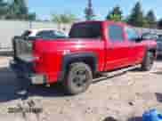 2011 Chevrolet Silverado 1500 LT z VIN 3GCPKSE33BG218147, wystawiony jako IAAI lot #43324112 z przebiegiem 83 575 mil mil oraz . Historia ofert i sprzedaży dostępna na DreamBid. Obrazek 4.