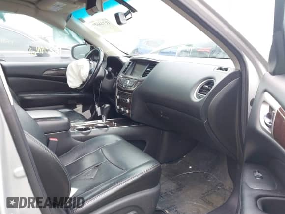 2014 Nissan Pathfinder SV with VIN 5N1AR2MN6EC619425, listed as a IAAI auction lot 41744627 with 162,340 mi miles and . Bid and sale history available at DreamBid. Image 5.