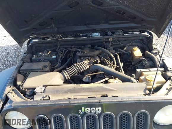 2007 Jeep Wrangler Unlimited X с VIN 1J4GA39127L137551, выставлен на аукционе IAAI как лот 43497385 с пробегом 219 322 миль миль и . История ставок и продаж доступна на DreamBid. Изображение 10.