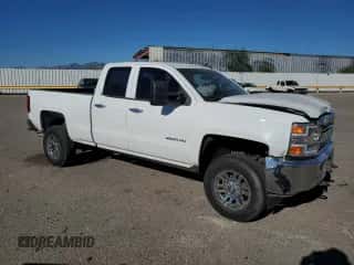 2015 Chevrolet Silverado 2500HD Work Truck z VIN 1GC2CUEG3FZ553887, wystawiony jako Copart lot #90275025 z przebiegiem 103 018 mil mil oraz Szkoda całkowita • Salvage title. Historia ofert i sprzedaży dostępna na DreamBid. Obrazek 4.