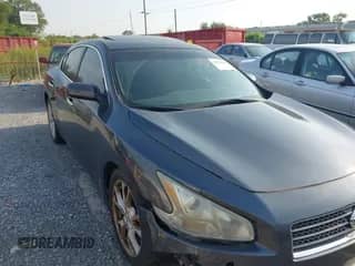 2013 Nissan Maxima SV z VIN 1N4AA5AP2DC810217, wystawiony jako IAAI lot #42594196 z przebiegiem 157 765 mil mil oraz . Historia ofert i sprzedaży dostępna na DreamBid. Obrazek 1.