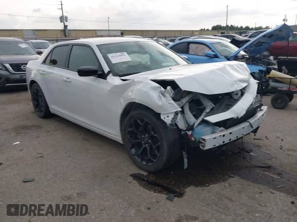 2020 Chrysler 300 Touring с VIN 2C3CCAAG6LH112151, выставлен на аукционе IAAI как лот 43114891 с пробегом 127 487 миль миль и . История ставок и продаж доступна на DreamBid. Изображение 1.