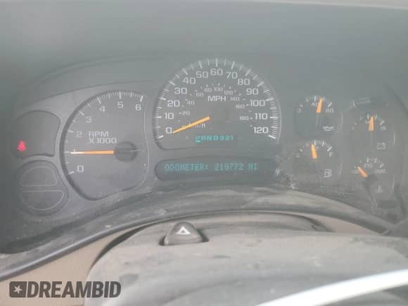 2004 GMC Sierra 1500 SLE with VIN 2GTEK19T741195642, listed as a Copart auction lot 81482955 with 218,772 mi miles and Clean title. Bid and sale history available at DreamBid. Image 9.