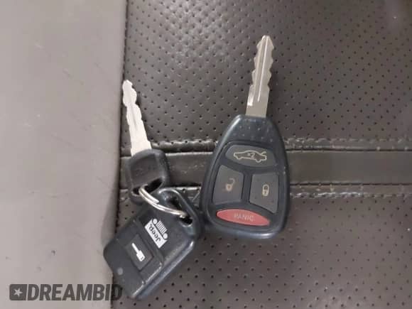 2006 Jeep Grand Cherokee Limited с VIN 1J8HR58206C209587, выставлен на аукционе IAAI как лот 42883141 с пробегом 191 345 миль миль и . История ставок и продаж доступна на DreamBid. Изображение 11.