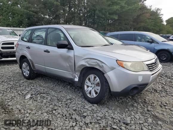 2010 Subaru Forester X z VIN JF2SH6AC2AG757344, wystawiony jako Copart lot #80175465 z przebiegiem 105 579 mil mil oraz Szkoda całkowita • Salvage title. Historia ofert i sprzedaży dostępna na DreamBid. Obrazek 4.