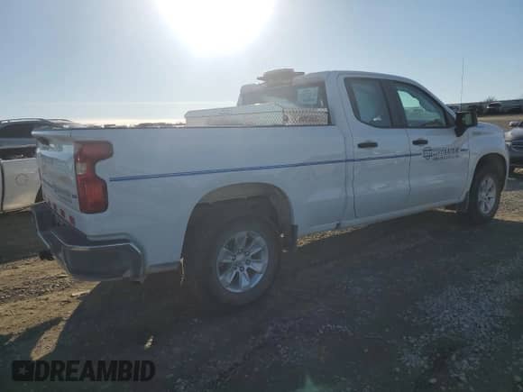 2024 Chevrolet Silverado 1500 Work Truck с VIN 1GCRAAED6RZ283261, выставлен на аукционе Copart как лот 84687384 с пробегом 1 955 миль миль и Списание • Salvage title. История ставок и продаж доступна на DreamBid. Изображение 3.