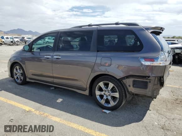 2013 Toyota Sienna SE with VIN 5TDXK3DCXDS347384, listed as a Copart auction lot 70305815 with 94,648 mi miles and Salvage title. Bid and sale history available at DreamBid. Image 2.