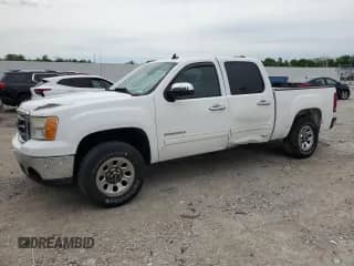 2010 GMC Sierra 1500 SL z VIN 3GTRCUEA0AG201630, wystawiony jako Copart lot #57556835 z przebiegiem 271 009 mil mil oraz Szkoda całkowita • Salvage title. Historia ofert i sprzedaży dostępna na DreamBid. Obrazek 1.