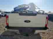 2019 Ford F-250 XL z VIN 1FT7W2B63KEF00847, wystawiony jako Copart lot #59713205 z przebiegiem 120 279 mil mil oraz Szkoda całkowita • Salvage title. Historia ofert i sprzedaży dostępna na DreamBid. Obrazek 6.