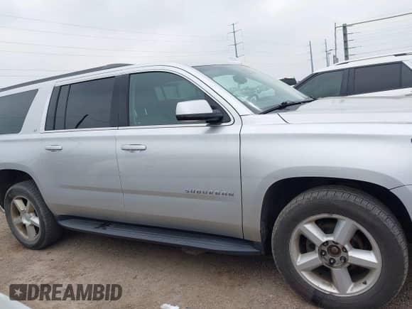 2020 Chevrolet Suburban LT с VIN 1GNSKHKC7LR246446, выставлен на аукционе IAAI как лот 41927833 с пробегом Не указан миль и . История ставок и продаж доступна на DreamBid. Изображение 13.