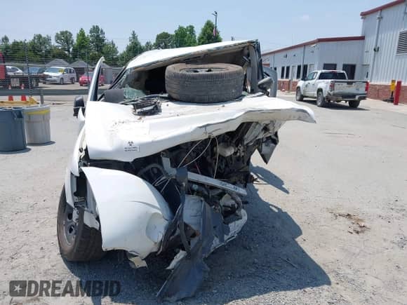 2013 Chevrolet Tahoe Commercial with VIN 1GNLC2E08DR216213, listed as a IAAI auction lot 37406061 with Not provided miles and . Bid and sale history available at DreamBid. Image 12.