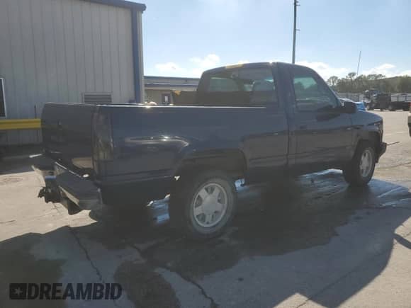1998 Chevrolet Silverado 1500 with VIN 1GCEC14RXWZ128004, listed as a Copart auction lot 86500705 with 204,630 mi miles and Salvage title. Bid and sale history available at DreamBid. Image 3.