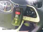 2018 Toyota Prius Plus z VIN JTDKARFP5J3070415, wystawiony jako IAAI lot #42701325 z przebiegiem 77 529 mil mil oraz . Historia ofert i sprzedaży dostępna na DreamBid. Obrazek 11.