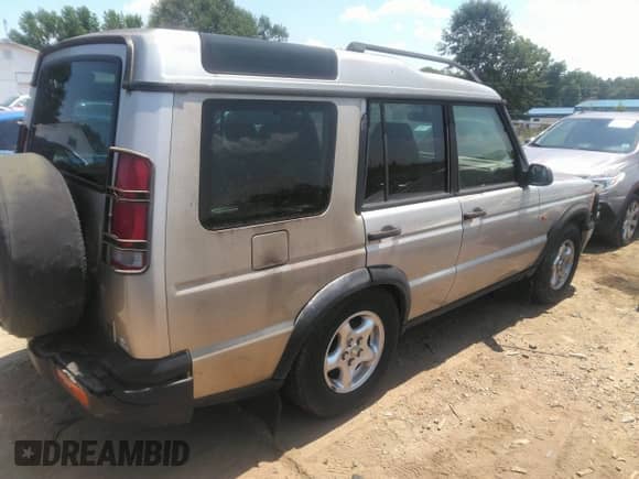 2000 Land Rover Discovery Cloth с VIN SALTY1241YA249904, выставлен на аукционе IAAI как лот 42690647 с пробегом 160 734 миль миль и . История ставок и продаж доступна на DreamBid. Изображение 4.