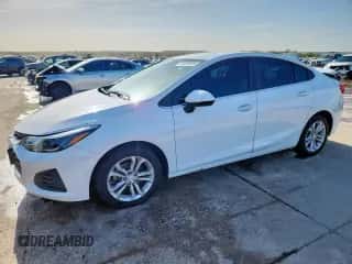 2019 Chevrolet Cruze LT with VIN 1G1BE5SM4K7111435, listed as a Copart auction lot 66938005 with 149,757 mi miles and Clean title. Bid and sale history available at DreamBid. Image 1.