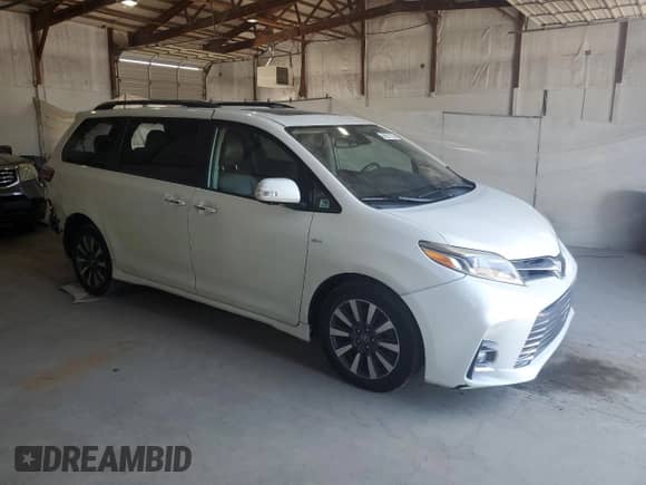 2020 Toyota Sienna XLE z VIN 5TDDZ3DC0LS239417, wystawiony jako Copart lot #68031765 z przebiegiem 85 516 mil mil oraz Szkoda całkowita • Salvage title. Historia ofert i sprzedaży dostępna na DreamBid. Obrazek 4.