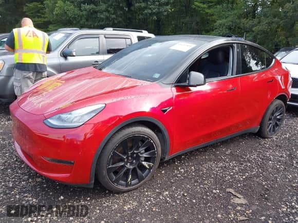 2020 Tesla Model Y Long Range с VIN 5YJYGDEE0LF012780, выставлен на аукционе IAAI как лот 43137505 с пробегом 89 027 миль миль и . История ставок и продаж доступна на DreamBid. Изображение 19.