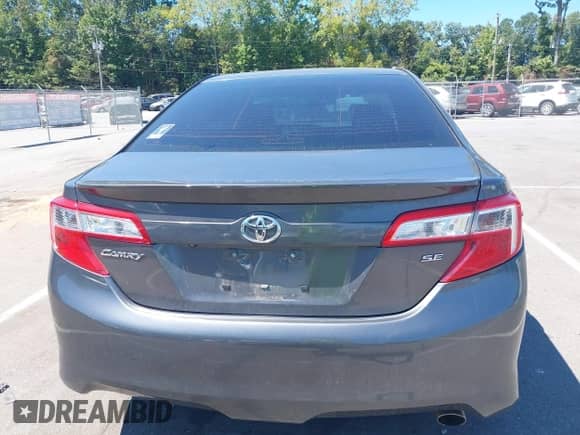 2014 Toyota Camry L z VIN 4T1BF1FK6EU438331, wystawiony jako IAAI lot #43094734 z przebiegiem 190 848 mil mil oraz . Historia ofert i sprzedaży dostępna na DreamBid. Obrazek 16.