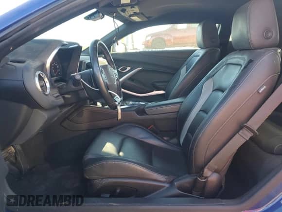 2023 Chevrolet Camaro 2LT с VIN 1G1FD1RS3P0154908, выставлен на аукционе Copart как лот 84223624 с пробегом 16 953 миль миль и Списание • Salvage title. История ставок и продаж доступна на DreamBid. Изображение 7.