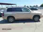 2005 Toyota Highlander с VIN JTEEP21A750120157, выставлен на аукционе IAAI как лот 42218625 с пробегом 138 789 миль миль и . История ставок и продаж доступна на DreamBid. Изображение 13.
