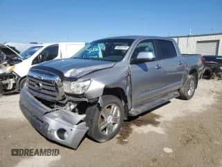2008 Toyota Tundra Limited с VIN 5TFDV58178X043931, выставлен на аукционе Copart как лот 48803375 с пробегом 172 668 миль миль и Чистый • Clean title. История ставок и продаж доступна на DreamBid. Изображение 1.