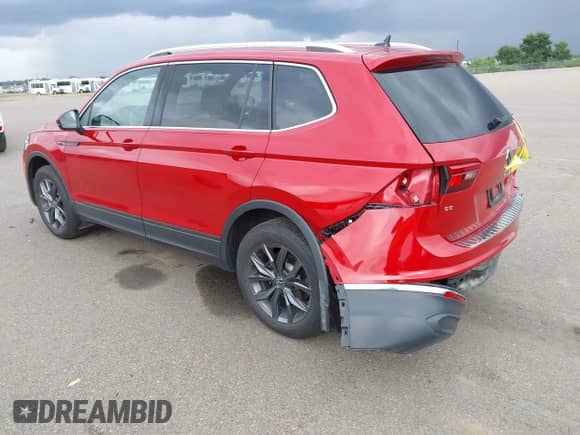 2024 Volkswagen Tiguan SE с VIN 3VVMB7AX0RM022107, выставлен на аукционе IAAI как лот 43277077 с пробегом 17 889 миль миль и . История ставок и продаж доступна на DreamBid. Изображение 3.