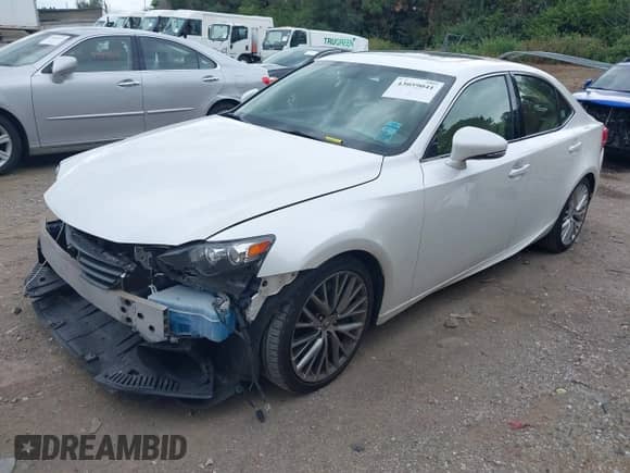 2016 Lexus IS 300/350 z VIN JTHCM1D23G5003909, wystawiony jako IAAI lot #43059041 z przebiegiem 118 366 mil mil oraz . Historia ofert i sprzedaży dostępna na DreamBid. Obrazek 2.